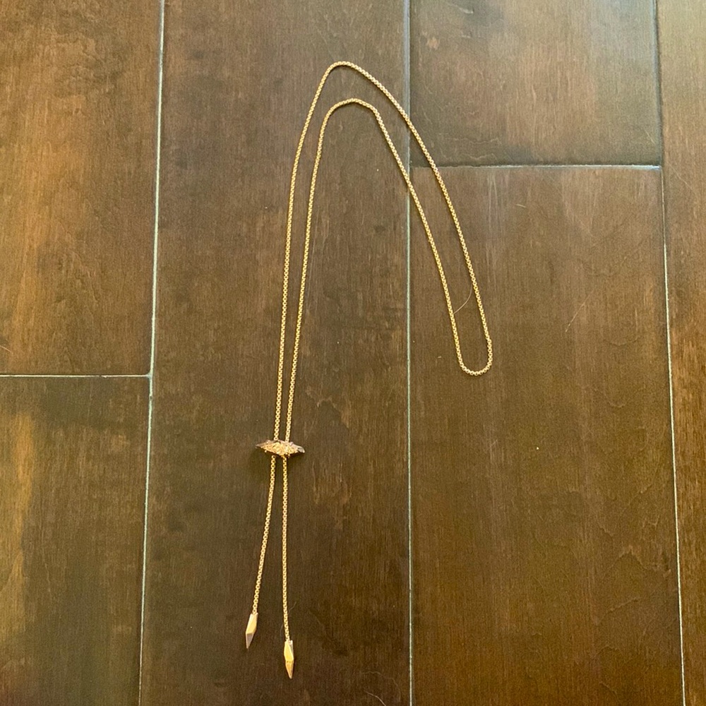 Kendra Scott necklace